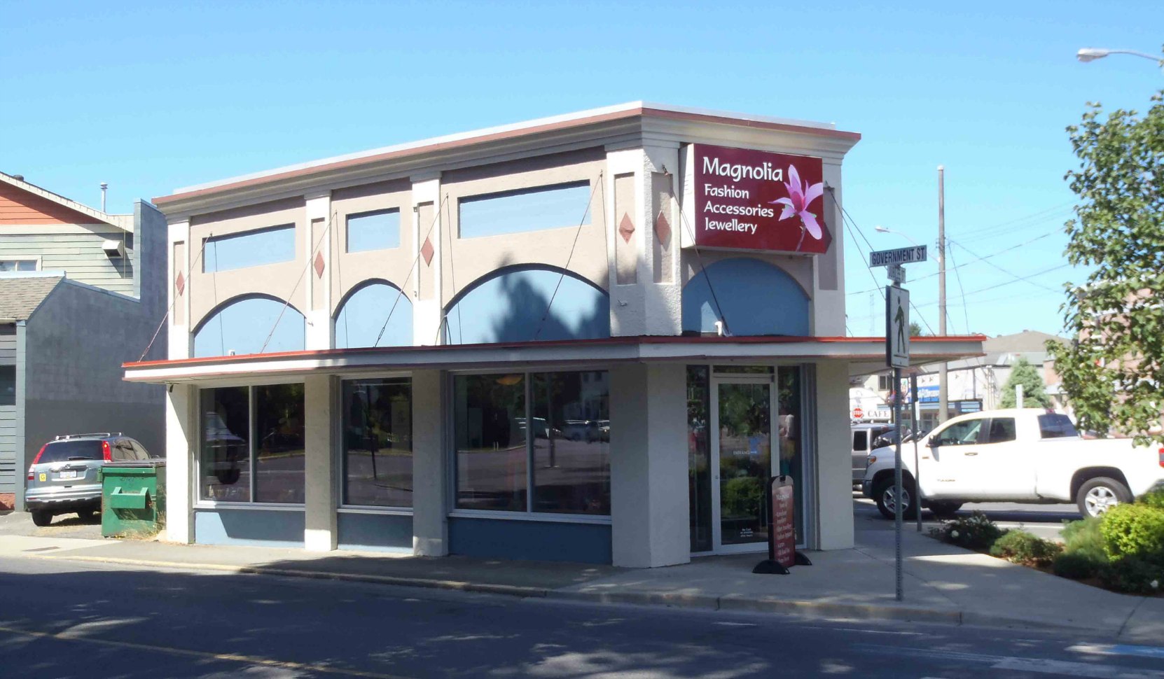 231 Government Street, built in 1929 as an automobile dealership for Thomas Pitt