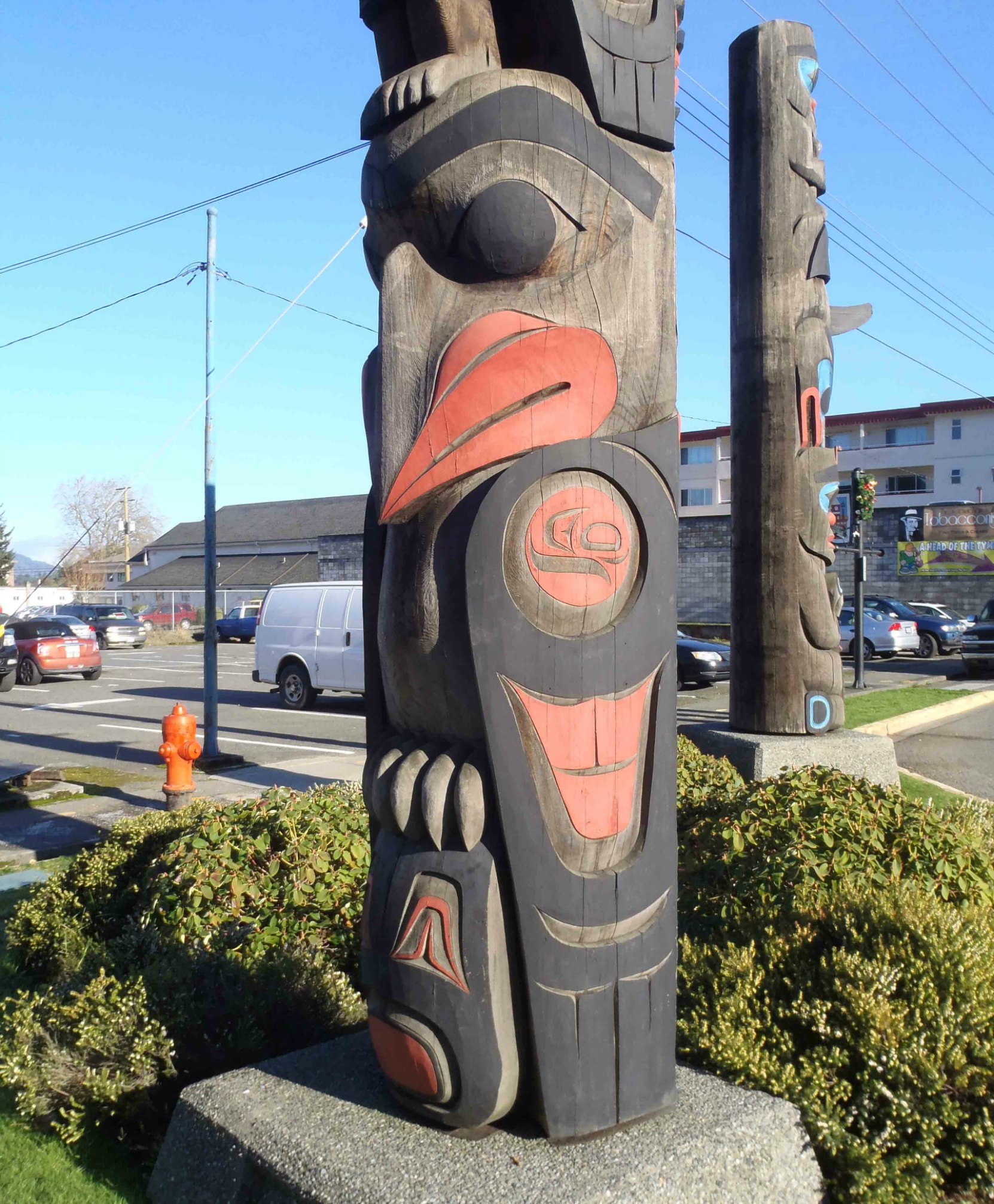 The Guardians pole, Eagle figure, Government Street at Kenneth Street, Duncan, B.C.