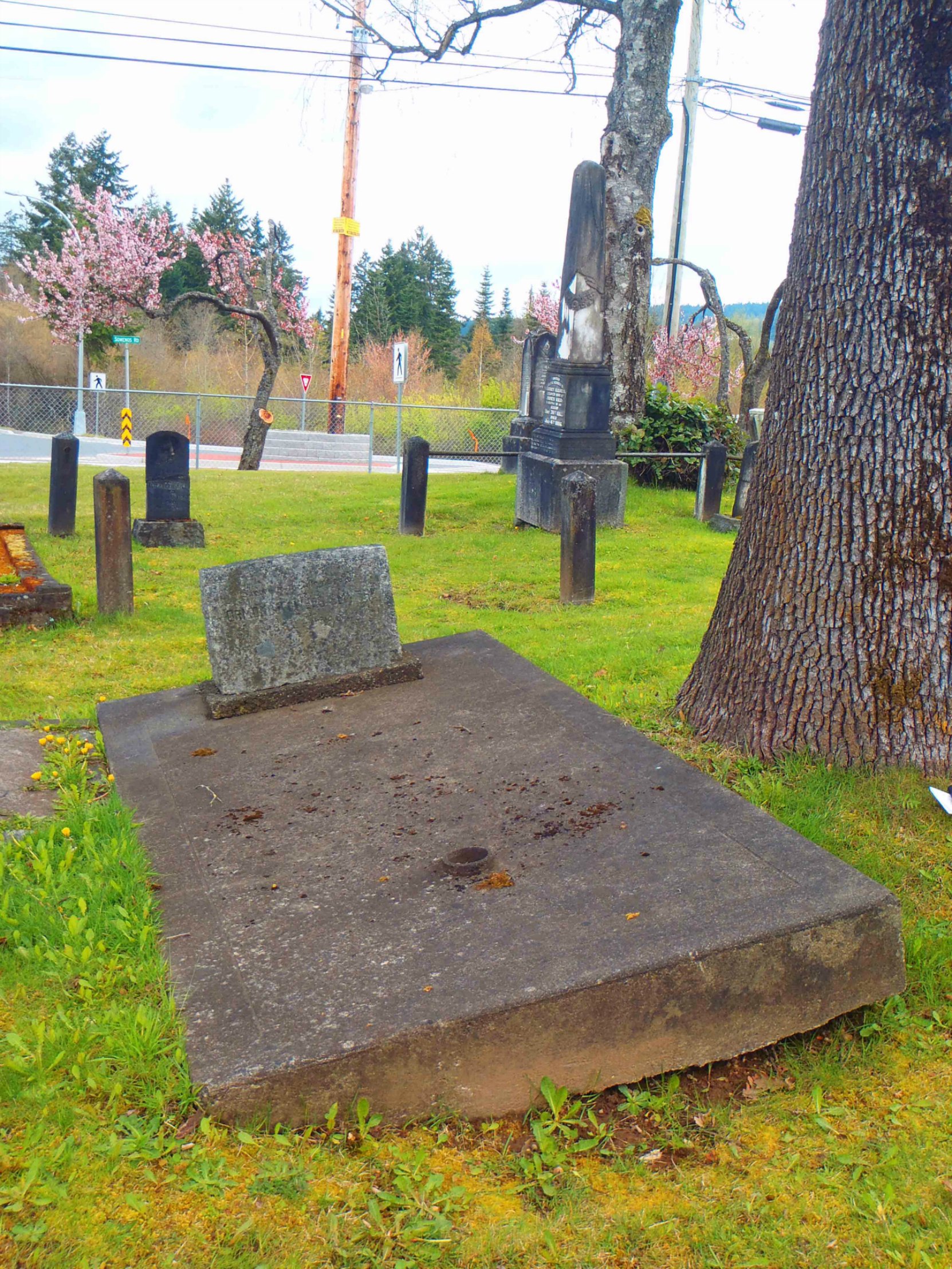 Grave of former Duncan Mayor Ormond Towers Smythe, Mountain View cemetery, North Cowichan, B.C.