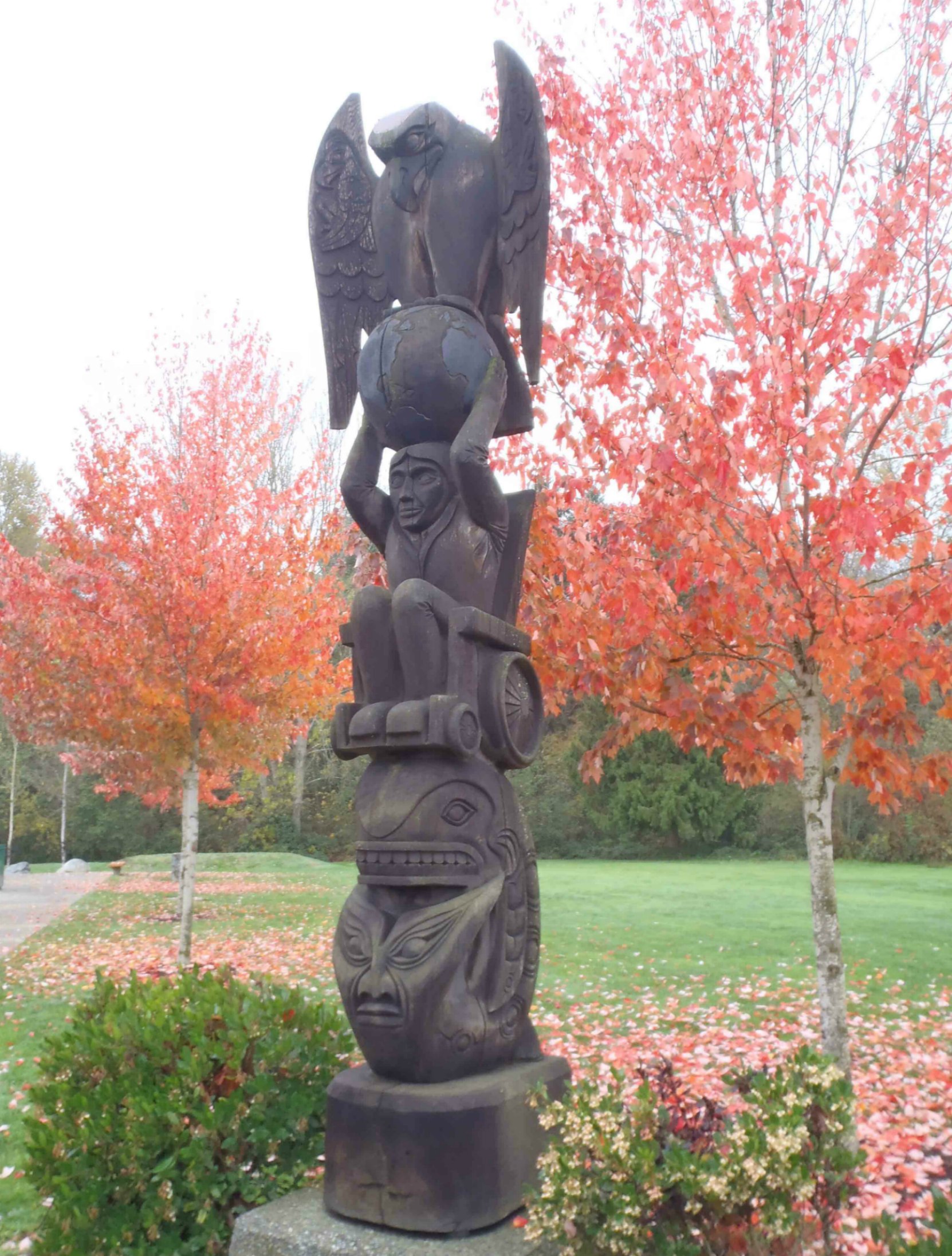 Rick Hansen Man In Motion totem pole, Centennial Park, Duncan, B.C.