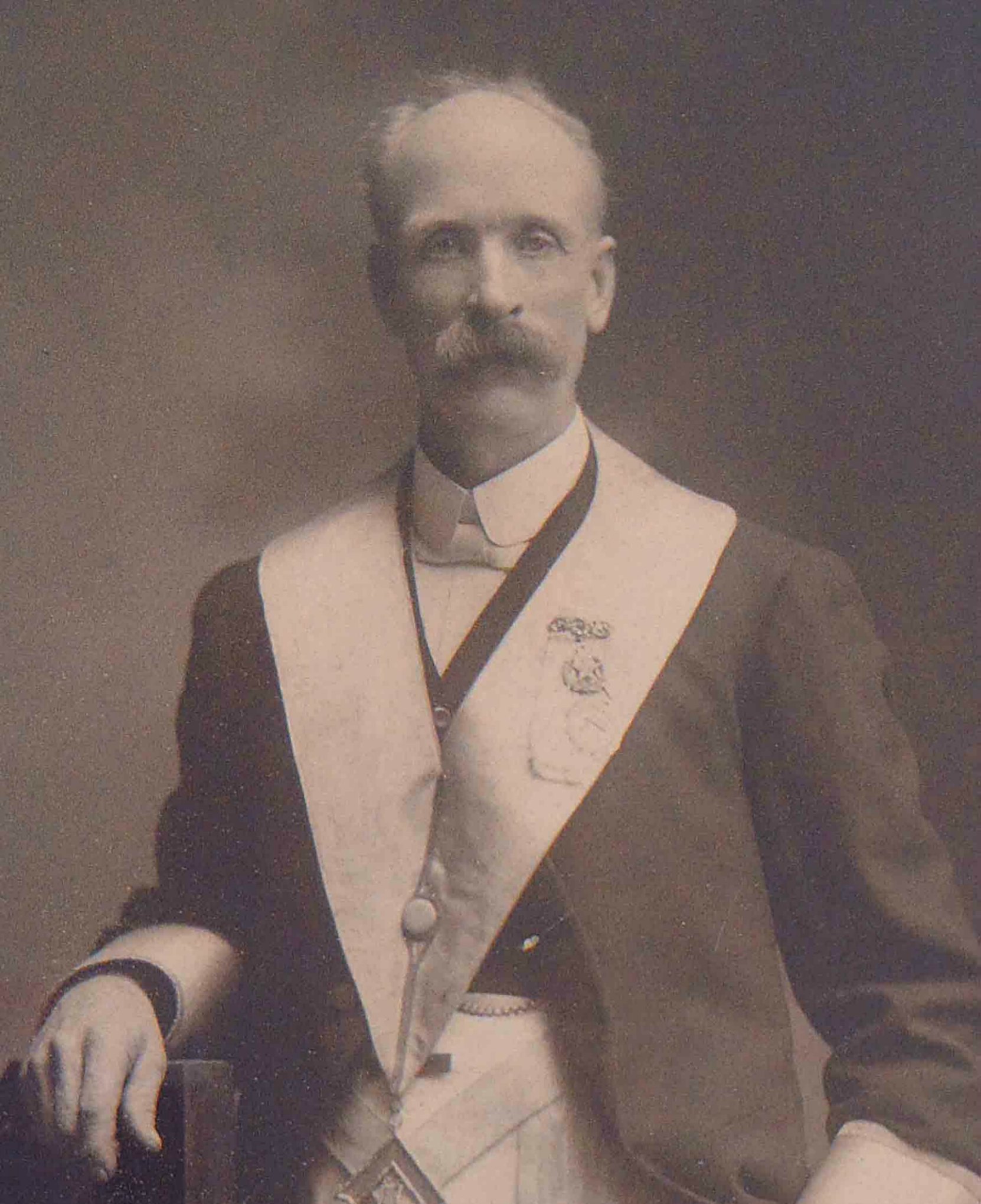 Samuel Robinson in Masonic regalia, circa 1902 (Photo courtesy of Temple Lodge, No.33 A.F.&A.M.)