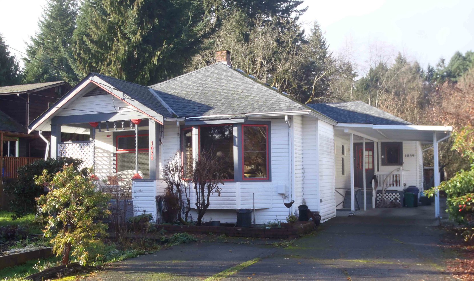 1039 Islay Street, built circa 1915