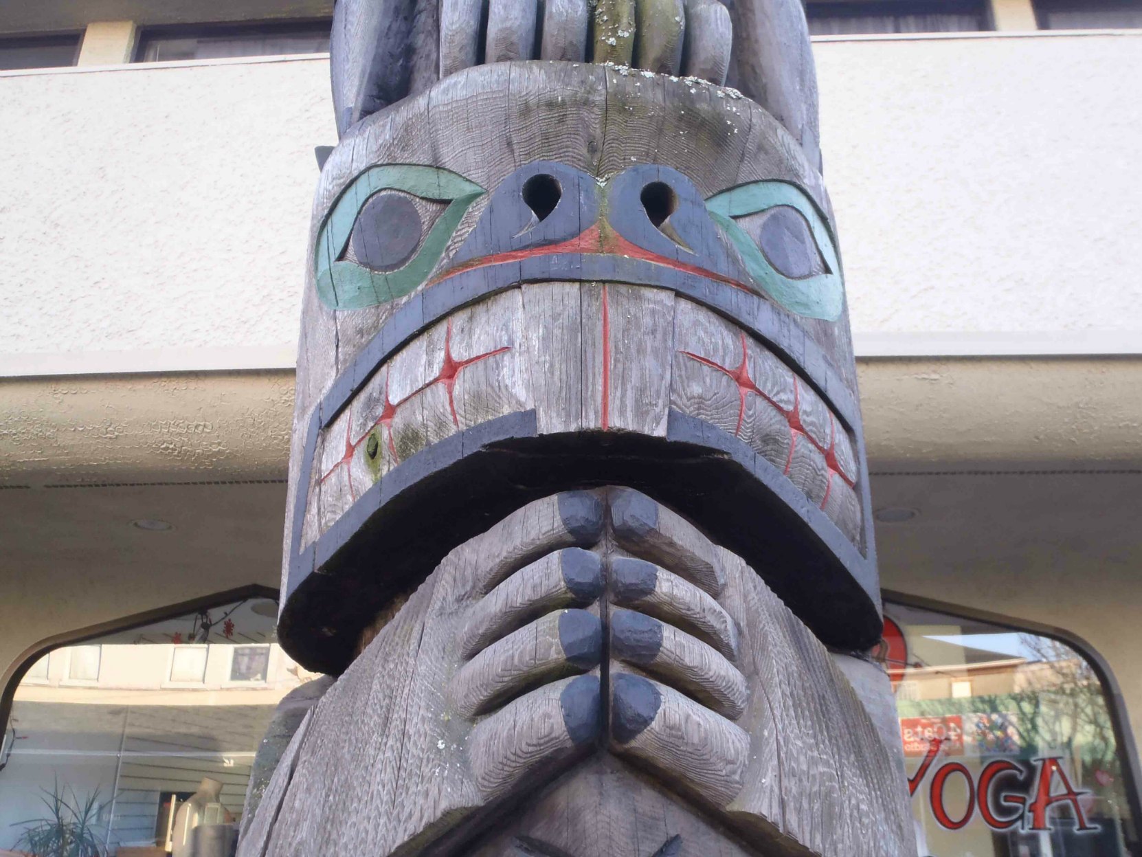 Air and the Land, Beaver figure, face detail, Station Street near Government Street