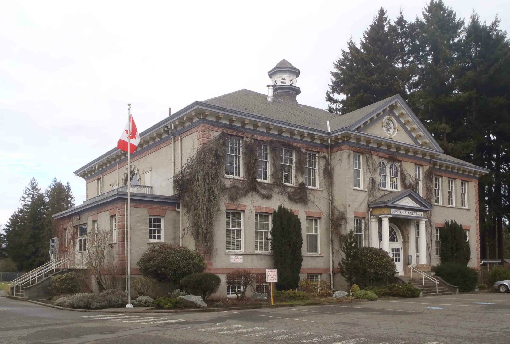 Duncan Elementary School, built in 1913