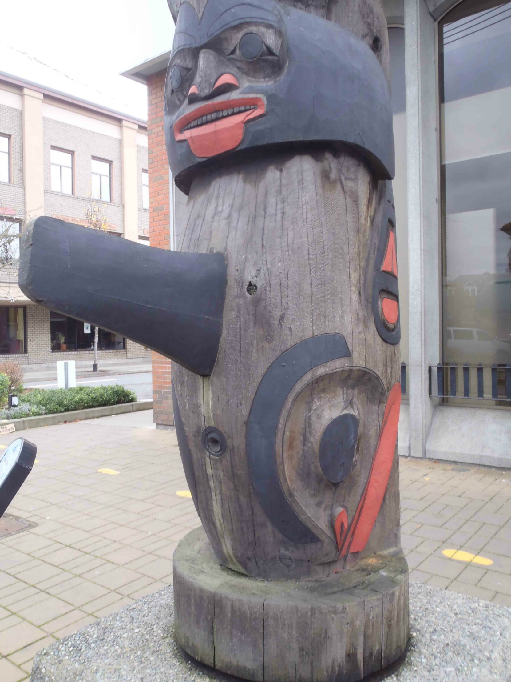 Harvest Time totem pole, Killer Whale figure, Station Street and Craig Street, Duncan, B.C.