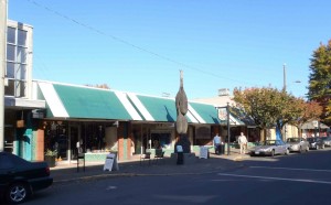 33 - 53 Station Street and the Transitions totem pole