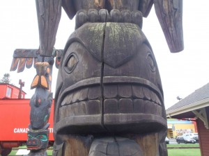 Transformation pole, Killer Whale figure, face detail, Canada Avenue between Station Street and Kenneth Street