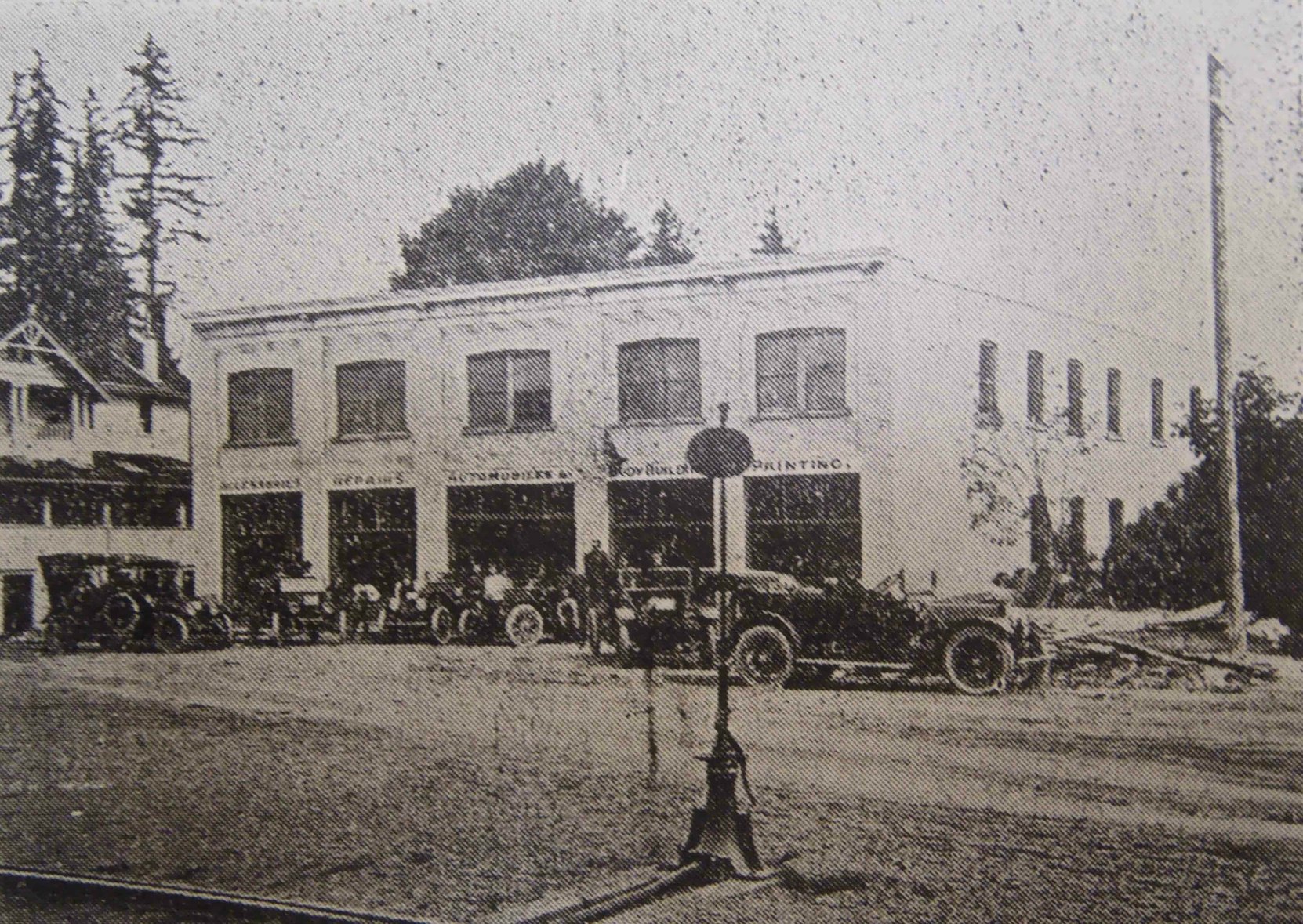 The Duncan Garage in 1913. This photograph appeared in the local Cowichan Leader newspaper