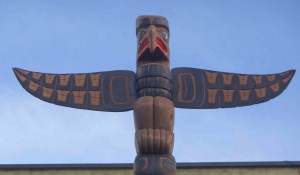 Scudder Pole, Thunderbird figure, Station Street at Craig Street, Duncan